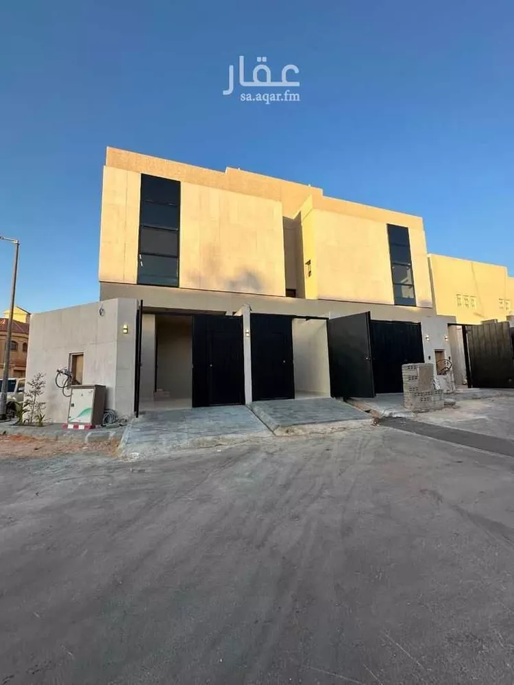 فيلا للبيع في شارع القلانسي, حي شبرا, مدينة الرياض, منطقة الرياض 13