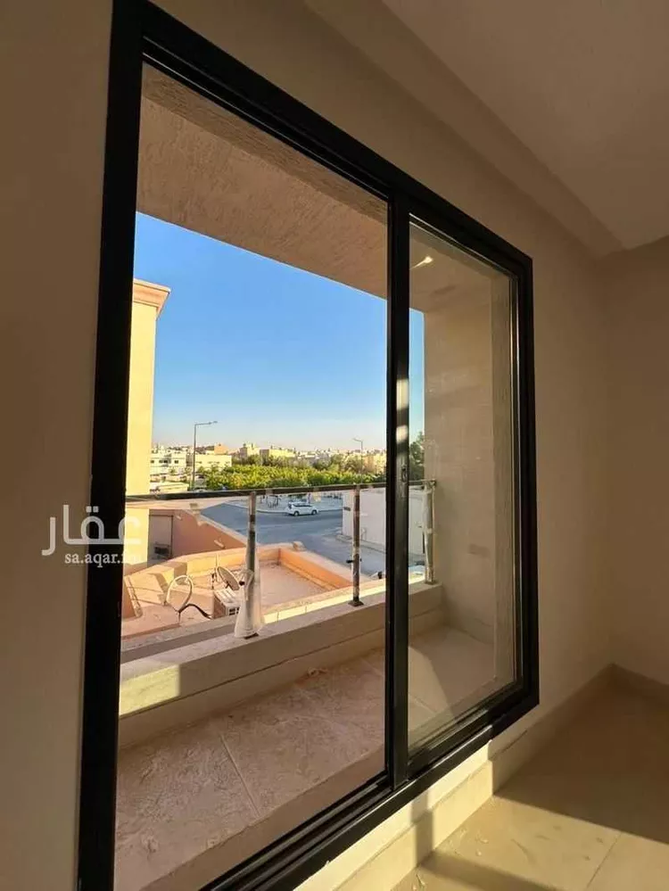 Floor for Sale in Riyadh Az Zahrah 13