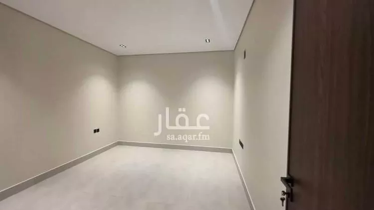 دور للبيع في شارع حسن عباس شربتلي, حي العوالي, مدينة الرياض, منطقة الرياض 8