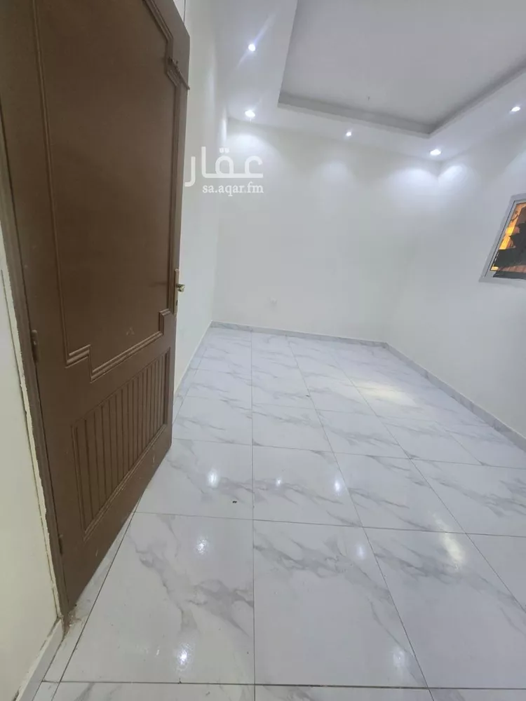 شقة للإيجار في شارع الشيخ حسن بن حسين بن علي, حي الملك فيصل, مدينة الرياض, منطقة الرياض صورة 5