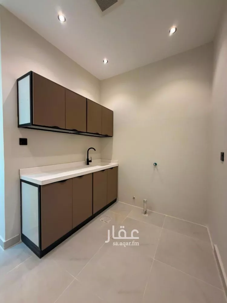 شقة للإيجار في شارع وادي البطحاء, حي الملقا, مدينة الرياض, منطقة الرياض صورة 4