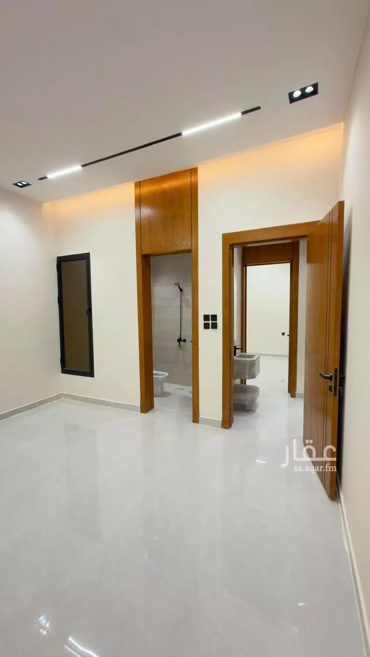 دور للبيع في شارع ابن تقي الدين, حي المرجان, مدينة الرياض, منطقة الرياض 7