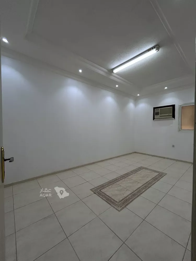 شقة للإيجار في شارع محمود غنيم, حي الوزارات, مدينة الرياض, منطقة الرياض 8