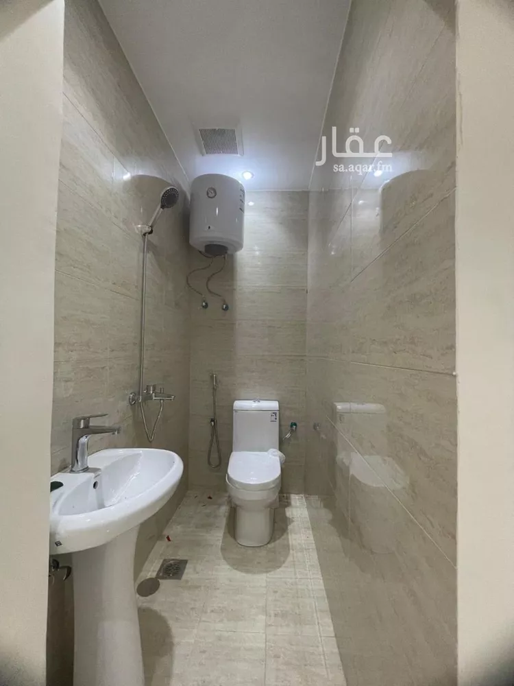 شقة للإيجار في شارع يثرب, حي بدر, مدينة الرياض, منطقة الرياض صورة 3