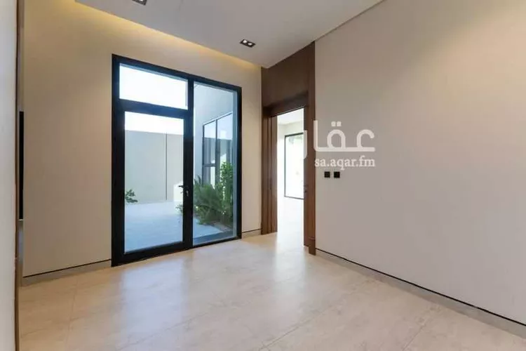 Villa for Sale in Riyadh Al Mursalat 15