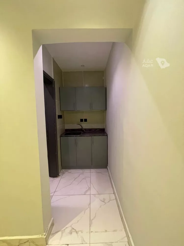 شقة للإيجار في شارع اللاذقية, حي المروج, مدينة الرياض, منطقة الرياض 8
