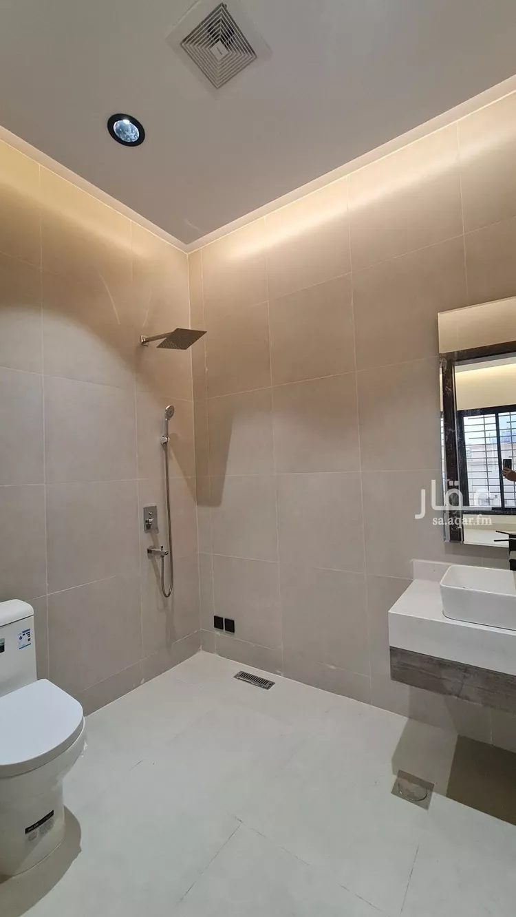 شقة للبيع في شارع 35876, حي الجامعيين, مدينة خميس مشيط, منطقة عسير 24