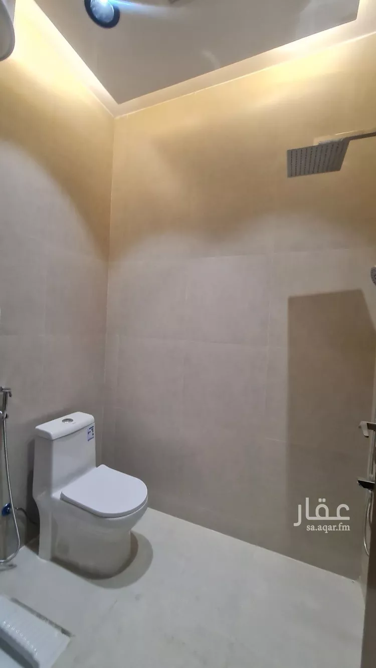شقة للبيع في شارع سليمان بن بابيه, حي الجامعيين, مدينة خميس مشيط, منطقة عسير 17