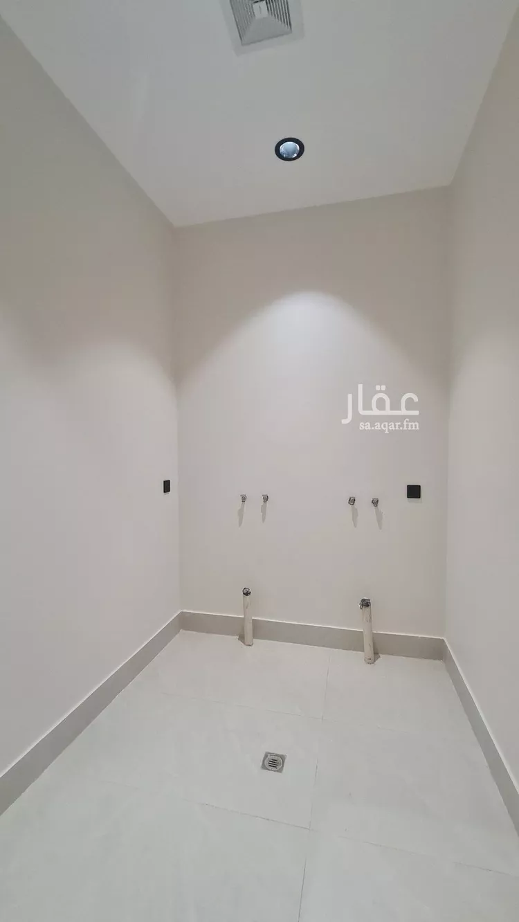 شقة للبيع في شارع سليمان بن بابيه, حي الجامعيين, مدينة خميس مشيط, منطقة عسير 20