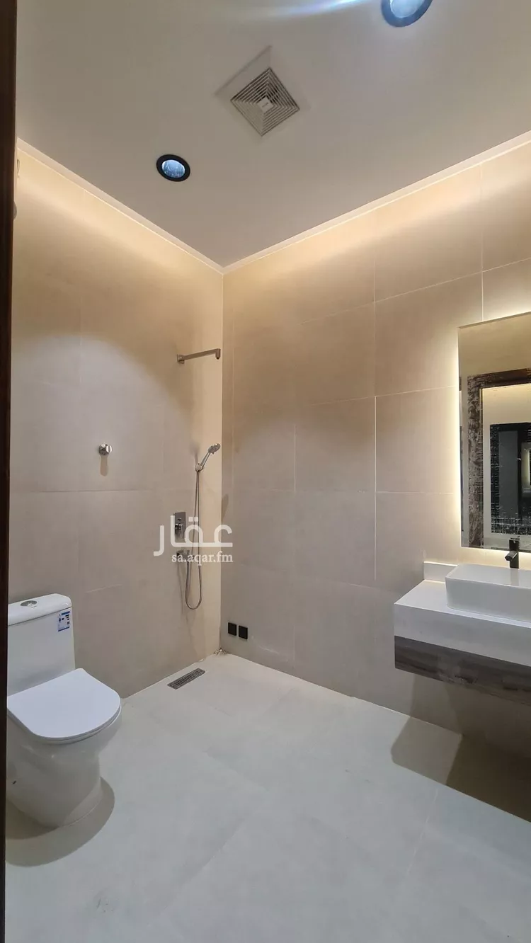 شقة للبيع في شارع سليمان بن بابيه, حي الجامعيين, مدينة خميس مشيط, منطقة عسير 18