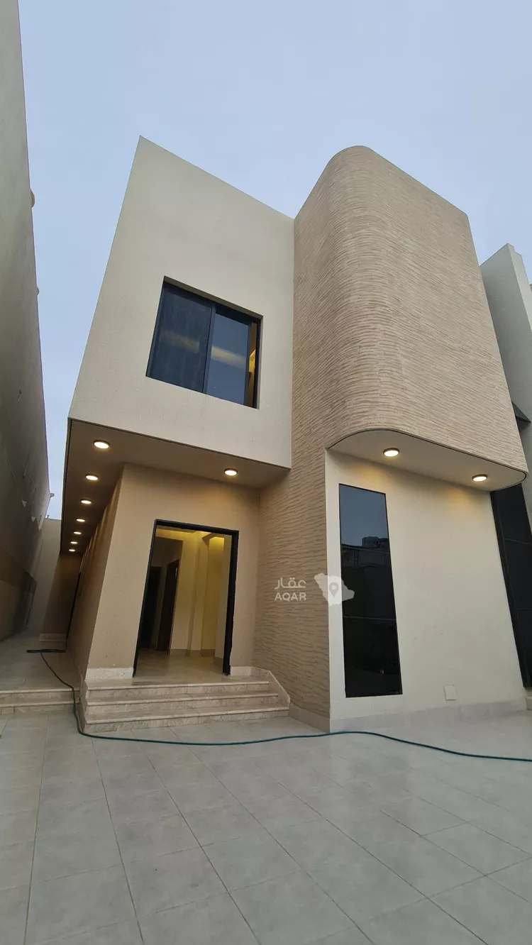 فيلا للبيع في شارع خالد ابن معدان, حي الشرف, مدينة خميس مشيط, منطقة عسير