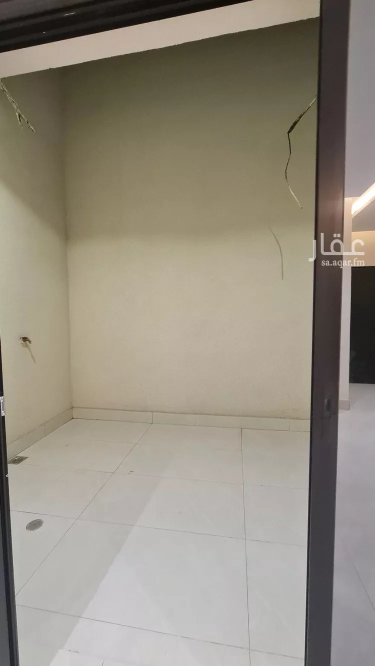 شقة للبيع في شارع سليمان بن بابيه, حي الجامعيين, مدينة خميس مشيط, منطقة عسير 11