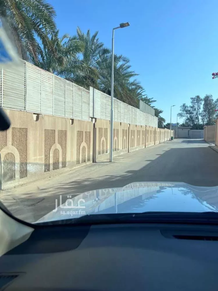 فيلا للإيجار في شارع أحمد العشاب, حي الريان, مدينة عنيزة, منطقة القصيم صورة 2