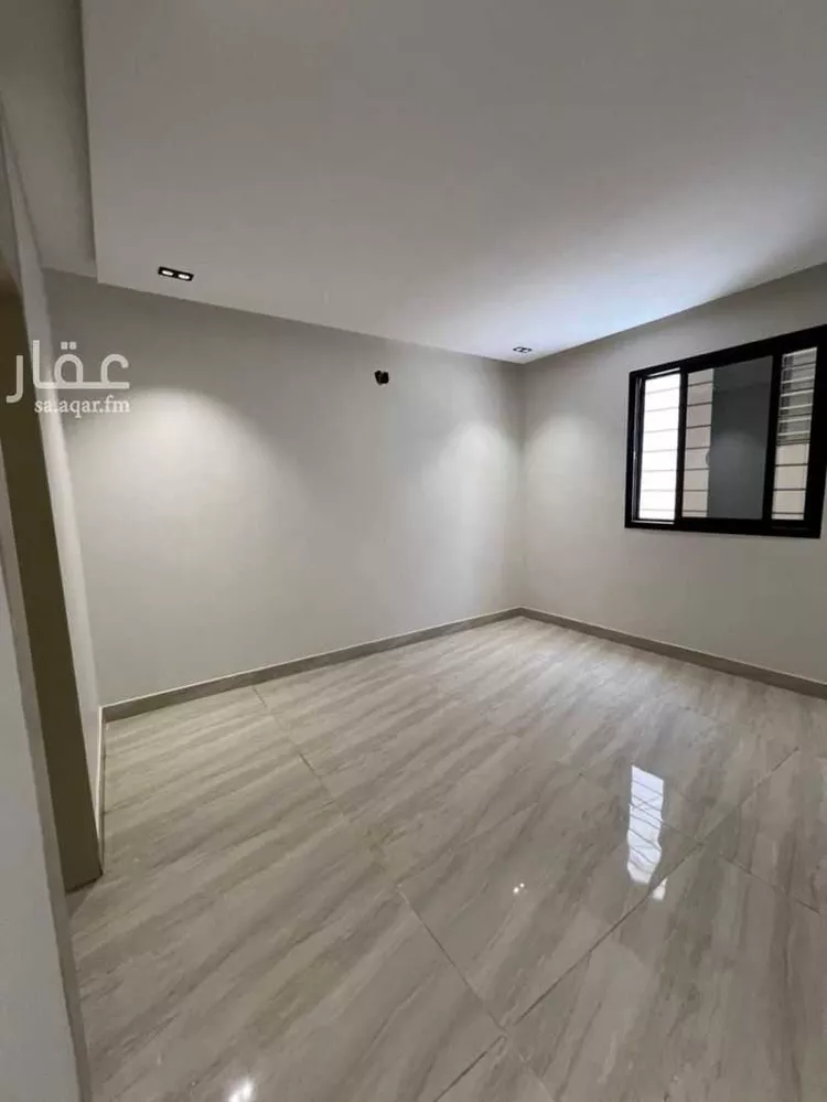 دور للإيجار في شارع محمد بن المحدث ، حي عريض ، الرياض ، منطقة الرياض