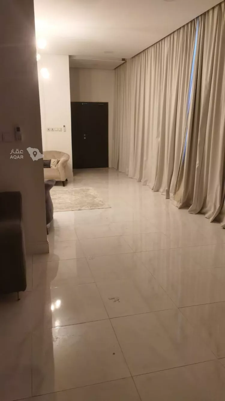 فيلا للبيع في شارع ابراهيم بن الريس, حي الرجاء, مدينة الخبر, المنطقة الشرقية 4