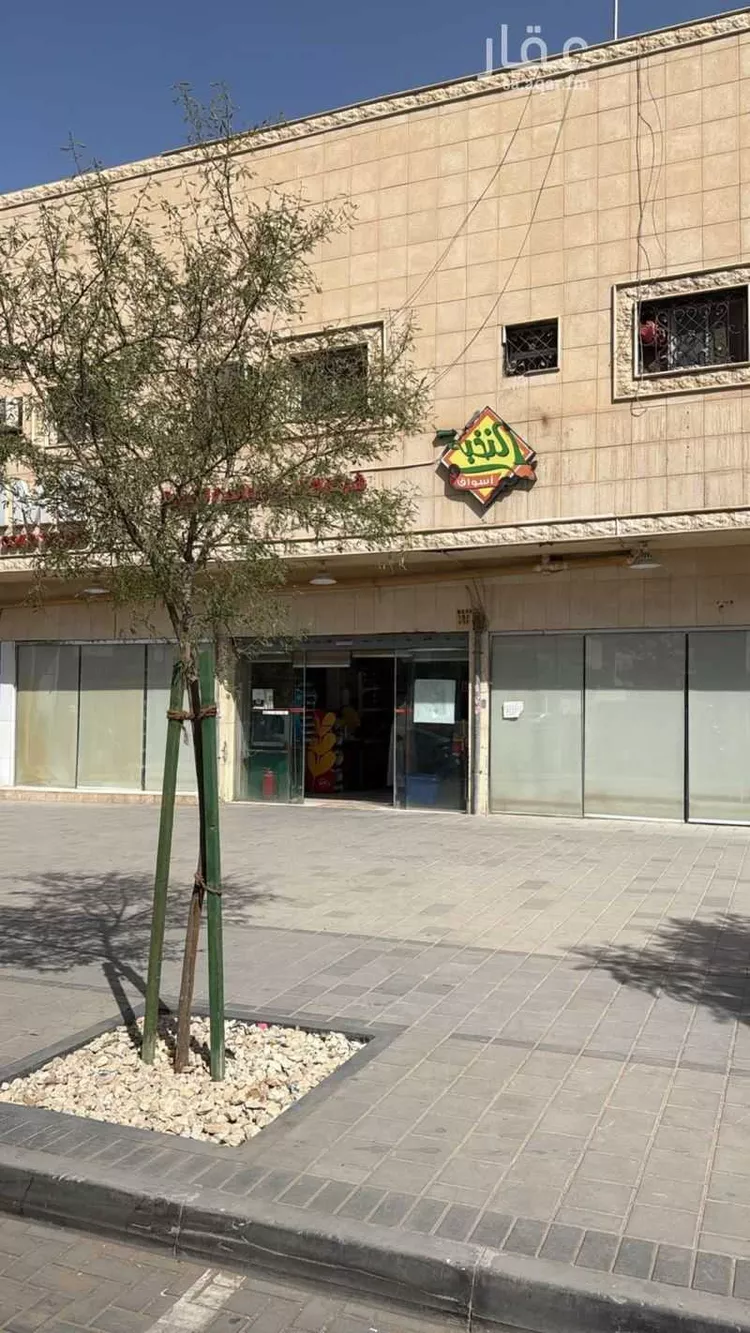 عمارة للإيجار في طريق المدينة المنورة ، حي ظهرة البديعة ، الرياض ، منطقة الرياض