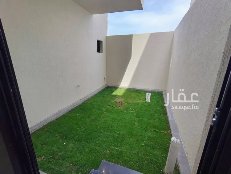 فيلا للبيع في شارع عبدالرحمن ابن كعب الانصاري, حي اللؤلؤ, مدينة الخبر, المنطقة الشرقية صورة 2