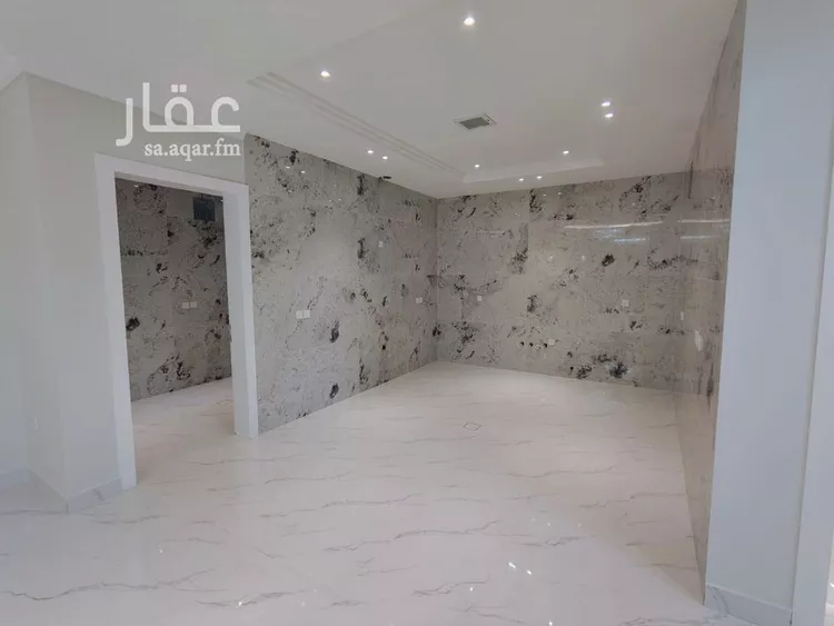 فيلا للبيع في شارع الشعله, حي البحيرة, مدينة الخبر, المنطقة الشرقية صورة 2