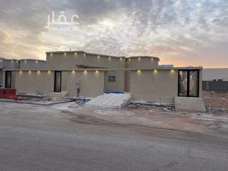 Floor for Sale in Arar As Salhiyah