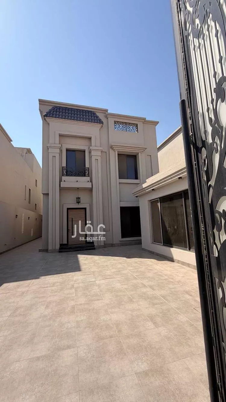 فيلا للبيع في شارع زيد بن حارثه, حي المنار, مدينة الدمام, المنطقة الشرقية صورة 3