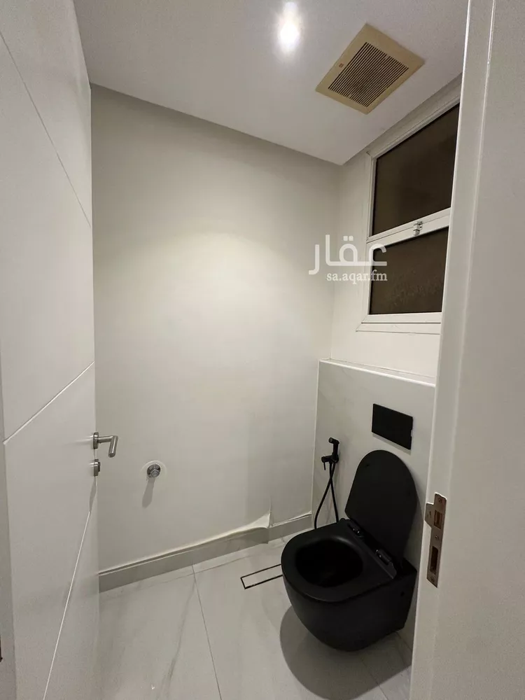 فيلا للإيجار في شارع سلمان الفارسي, حي الخالدية الجنوبية, مدينة الدمام, المنطقة الشرقية صورة 2