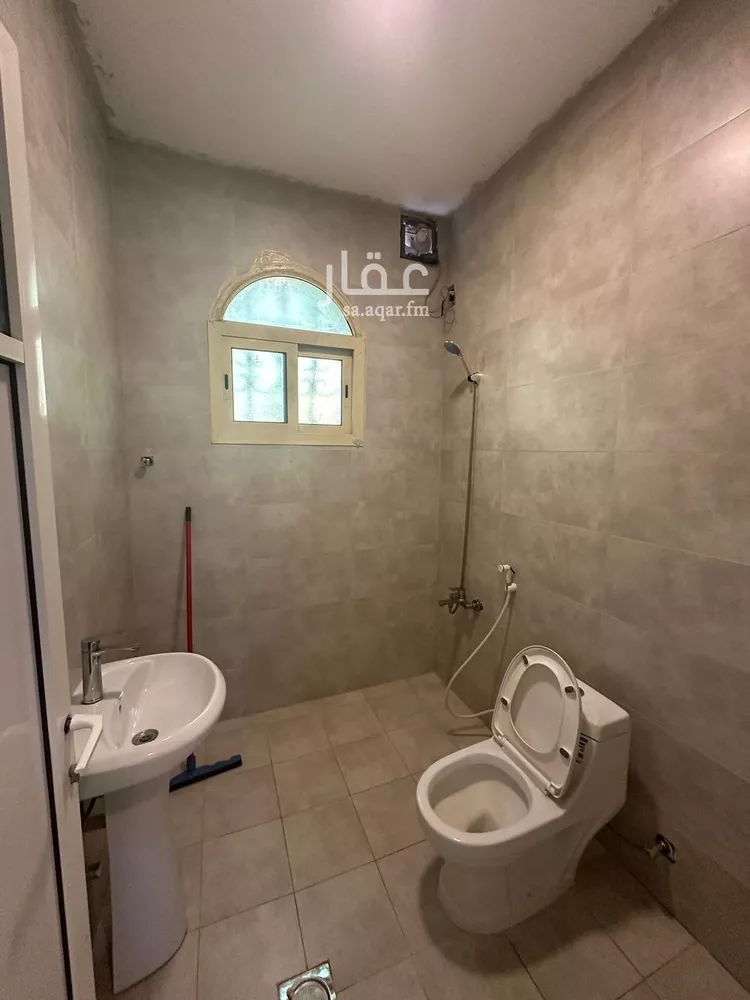 شقة للإيجار في شارع الرحمة, حي النزهة, مدينة الدمام, المنطقة الشرقية صورة 4
