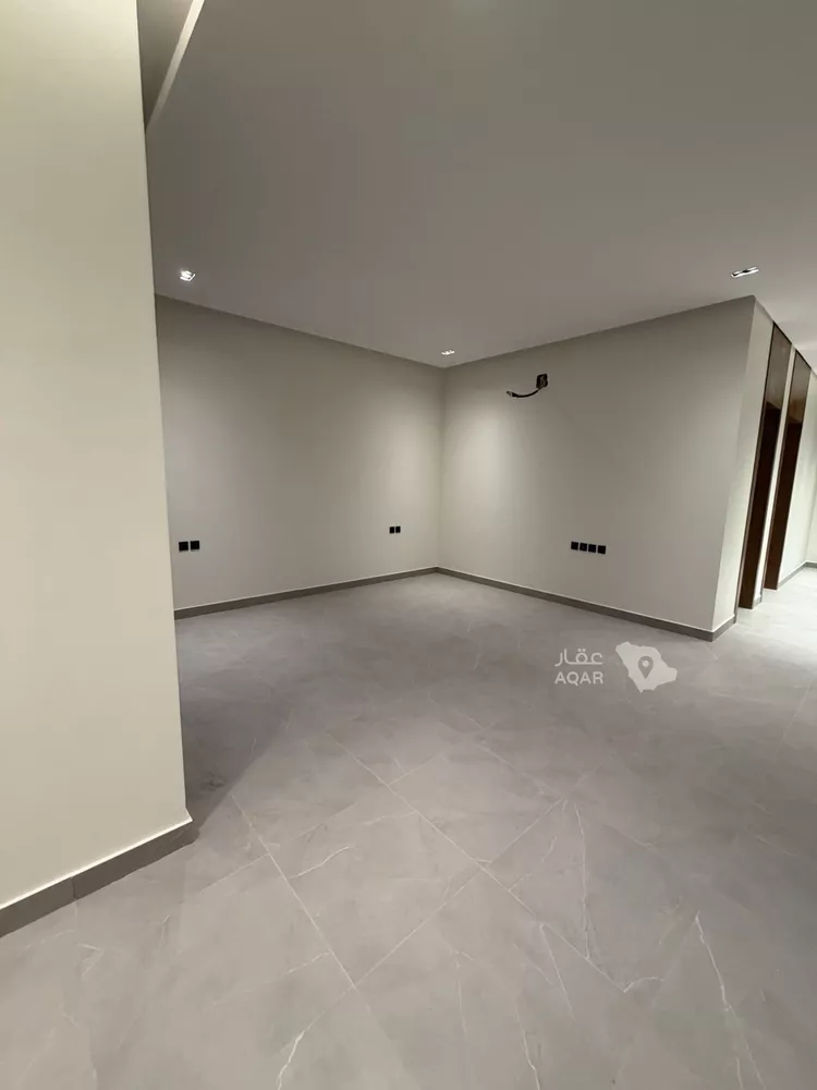Floor for Sale in Riyadh An Narjis 6
