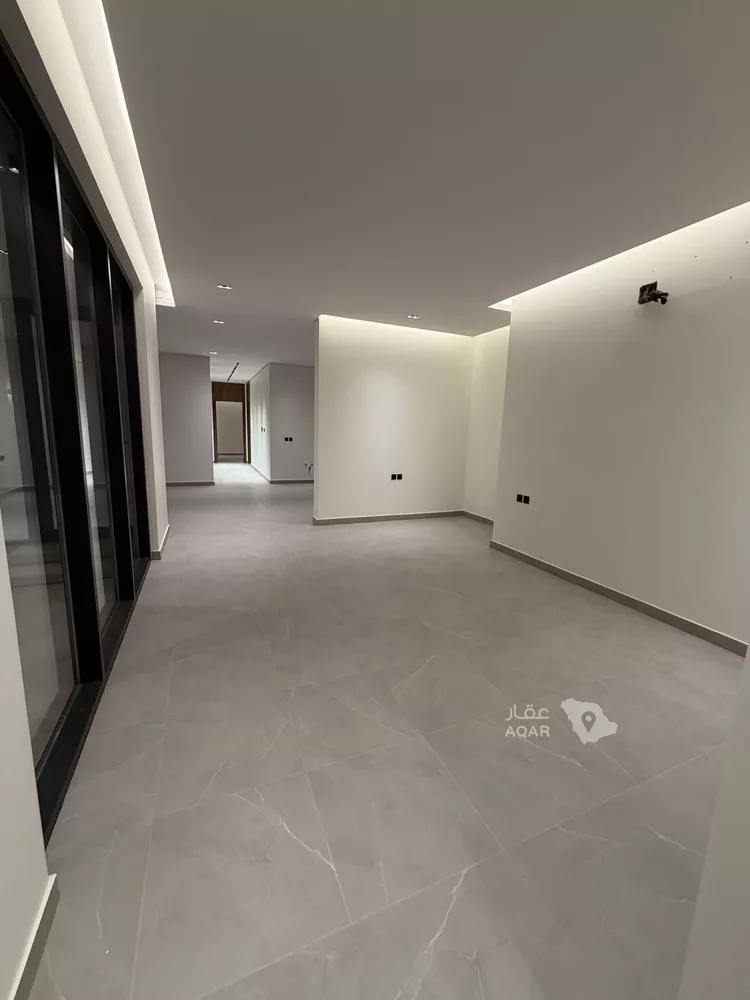 Floor for Sale in Riyadh An Narjis 8
