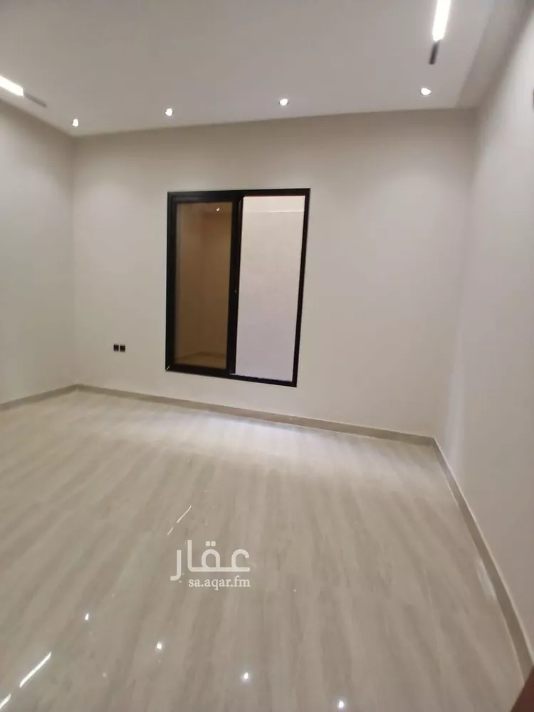 دور للبيع في شارع سعيد الماجد, حي عكاظ, مدينة الرياض, منطقة الرياض 6