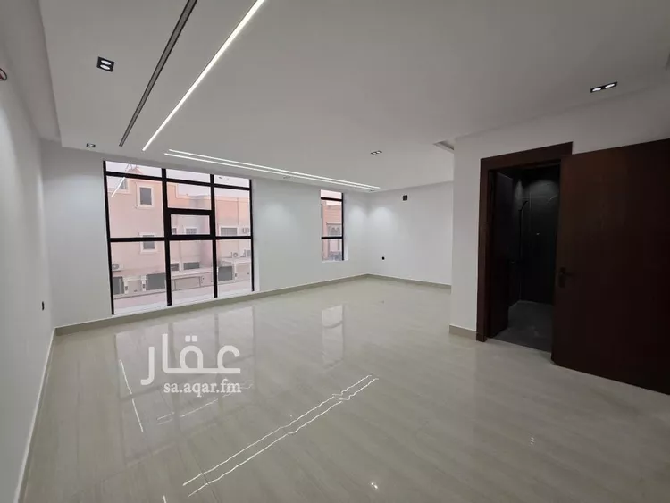 فيلا للبيع في شارع أبي كبير, حي العريجاء الغربي, مدينة الرياض, منطقة الرياض صورة 5