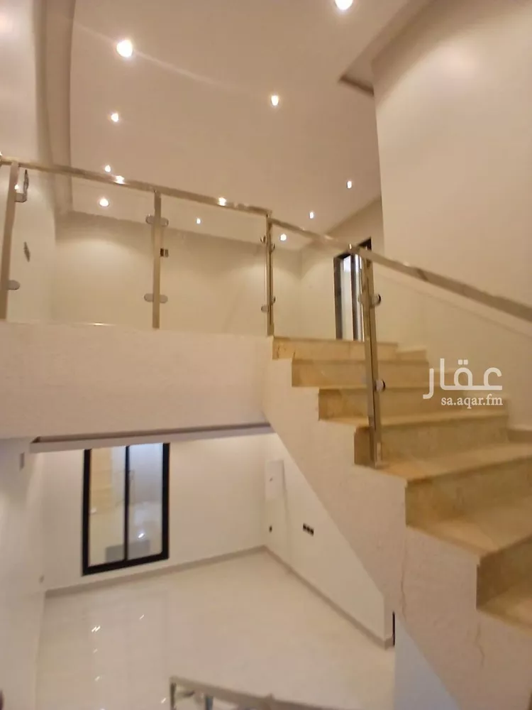 فيلا للبيع في شارع عاقل بن حبيب, حي عكاظ, مدينة الرياض, منطقة الرياض 13