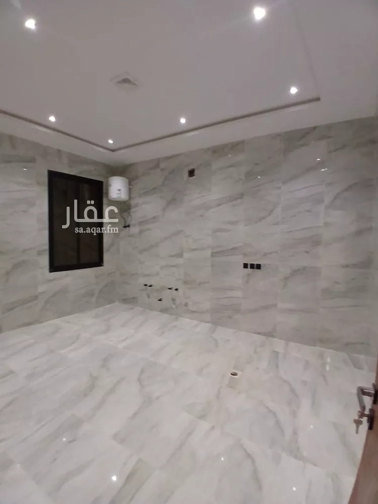 دور للبيع في شارع سعيد الماجد, حي عكاظ, مدينة الرياض, منطقة الرياض صورة 3