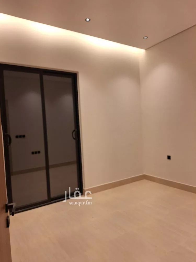 شقة للبيع في شارع عبدالله عراقي, حي عكاظ, مدينة الرياض, منطقة الرياض 8