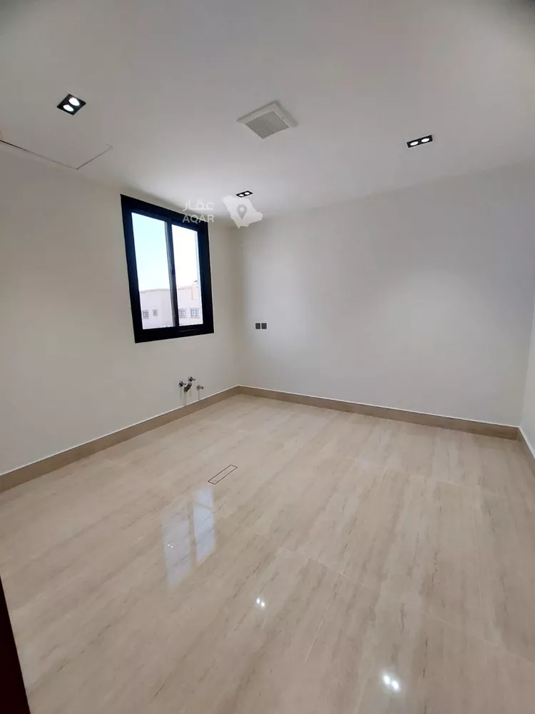 دور للبيع في شارع رجاء بن حيوة, حي السويدي الغربي, مدينة الرياض, منطقة الرياض 5