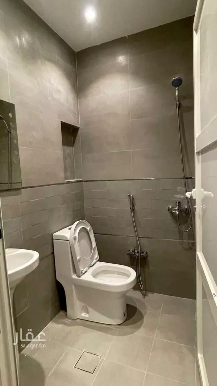 Villa for Sale in Al Muzahimiyah Al Ulaya صورة 3