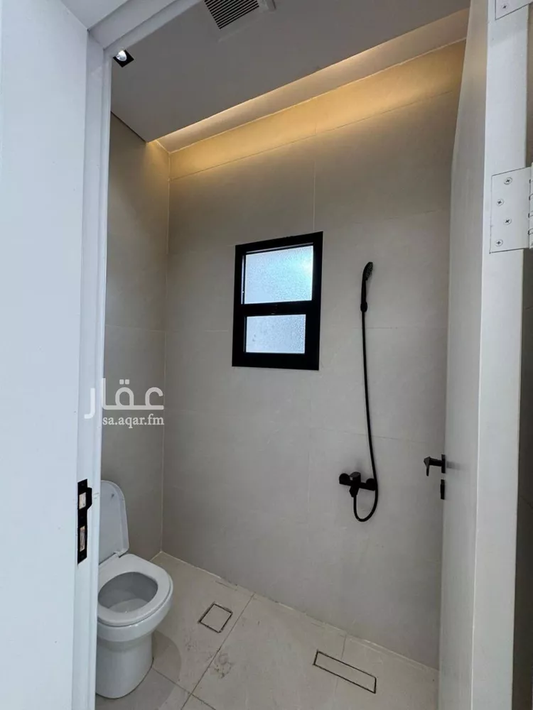 دور للبيع في شارع الحلية, حي ديراب, مدينة الرياض, منطقة الرياض 8
