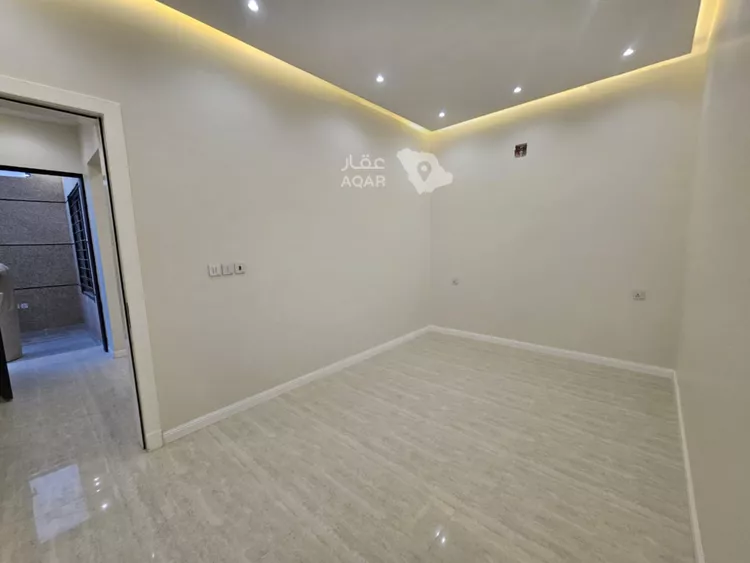 فيلا للبيع في شارع الغريف, حي العريجاء الغربي, مدينة الرياض, منطقة الرياض 7