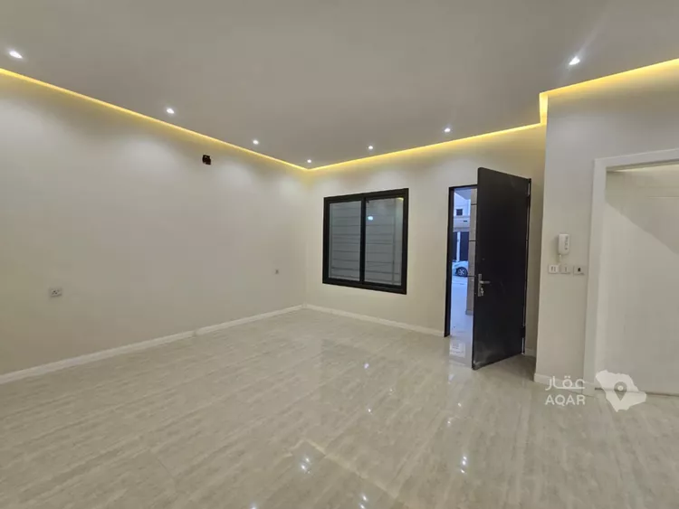 فيلا للبيع في شارع الغريف, حي العريجاء الغربي, مدينة الرياض, منطقة الرياض 15