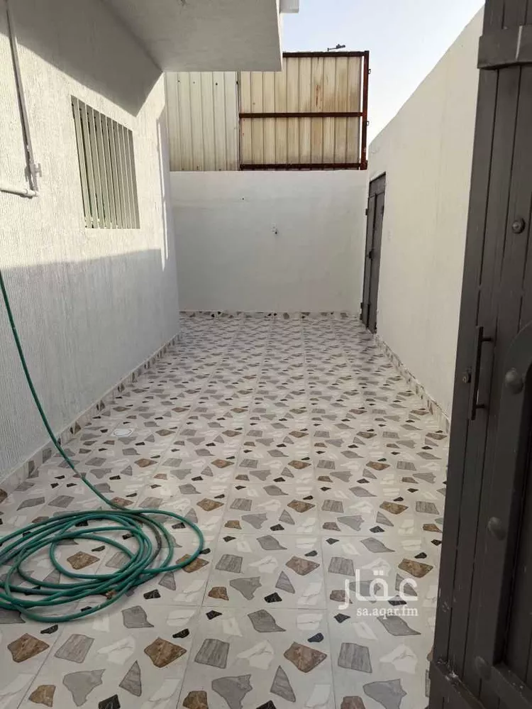 بيت للبيع في شارع عبدالقادر التميمي ، حي بدر ، الدمام ، الدمام 6