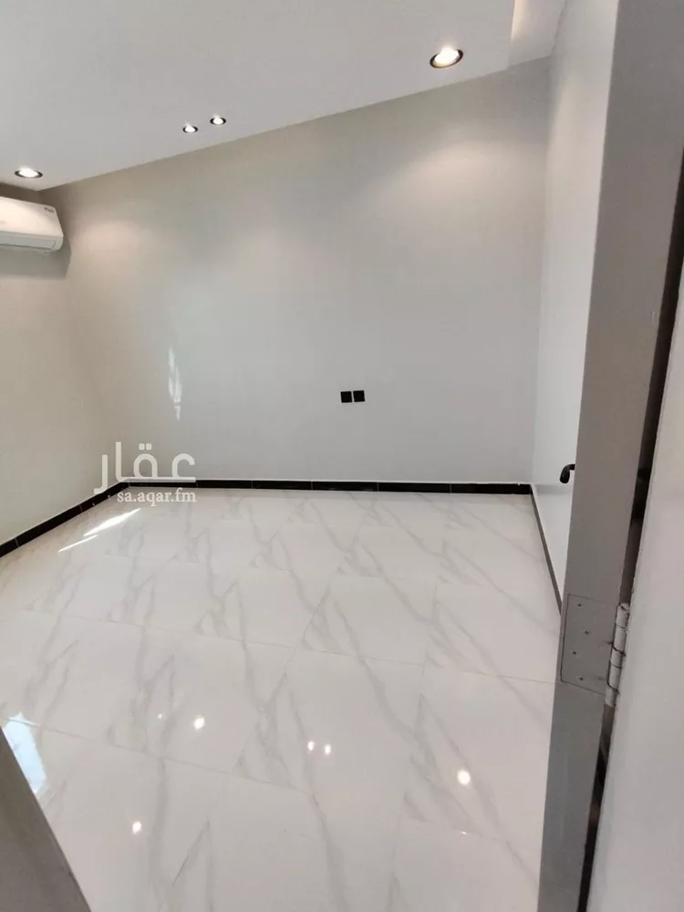 شقة للإيجار في شارع إسماعيل بن مبارك, حي الإزدهار, مدينة الرياض, منطقة الرياض صورة 4