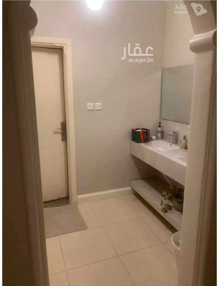 Floor for Rent in Riyadh Al Khaleej