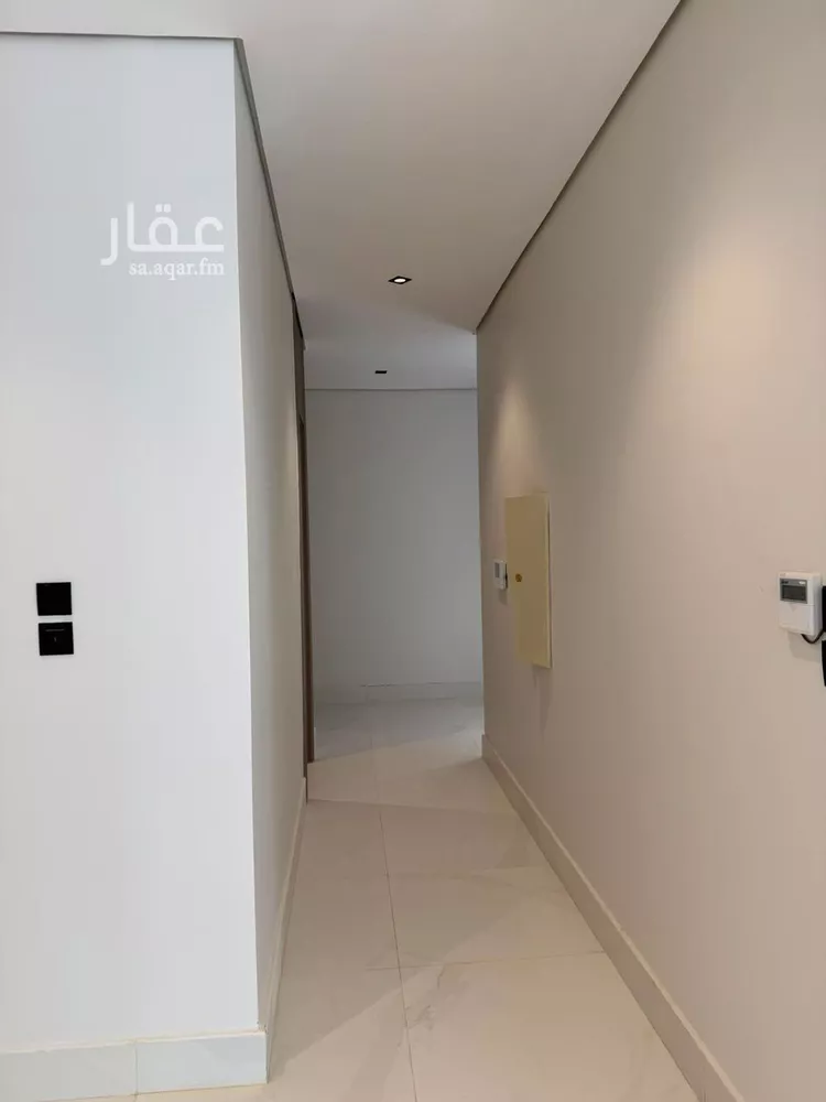 Floor for Sale in Riyadh Al Arid