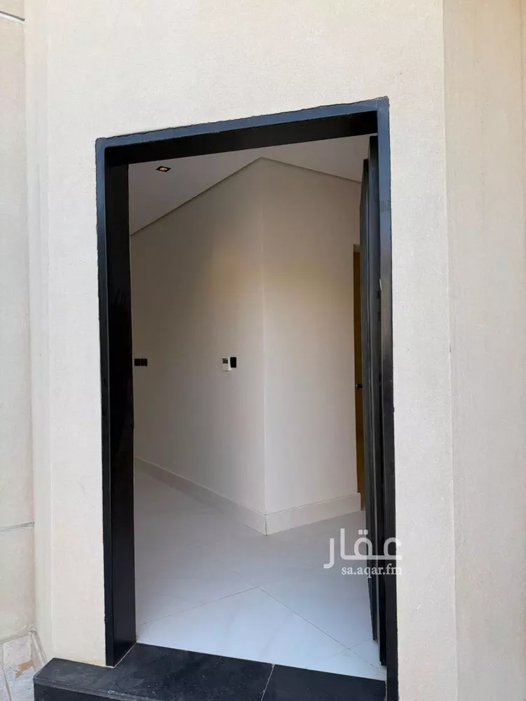 Floor for Sale in Riyadh Al Arid صورة 2