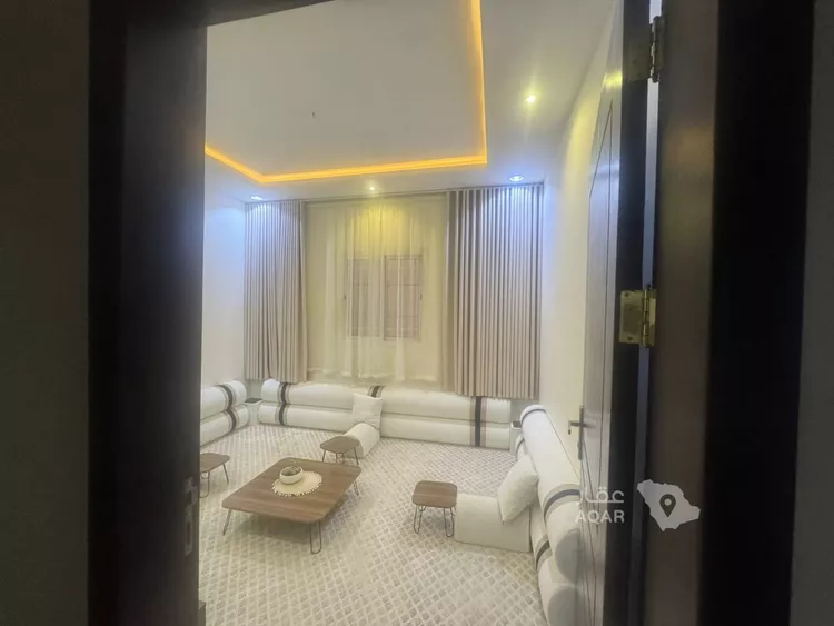 فيلا للإيجار في شارع حمزة بن القاسم, حي الرمال, مدينة الرياض, منطقة الرياض