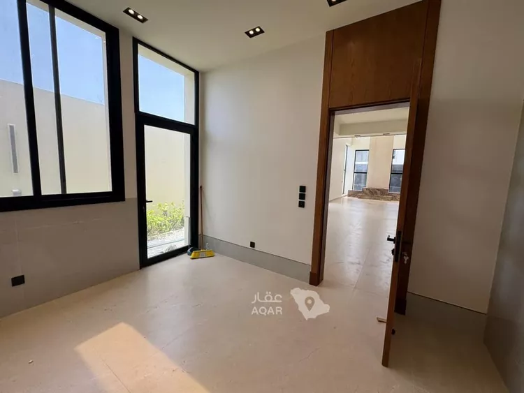 فيلا للبيع في شارع الحسن بن حرب, حي الأمواج, مدينة جدة, منطقة مكة المكرمة 9