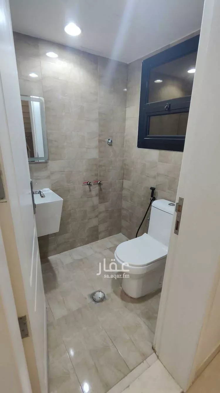 شقة للبيع في شارع أحمد الطرطوشي, حي العارض, مدينة الرياض, منطقة الرياض 7