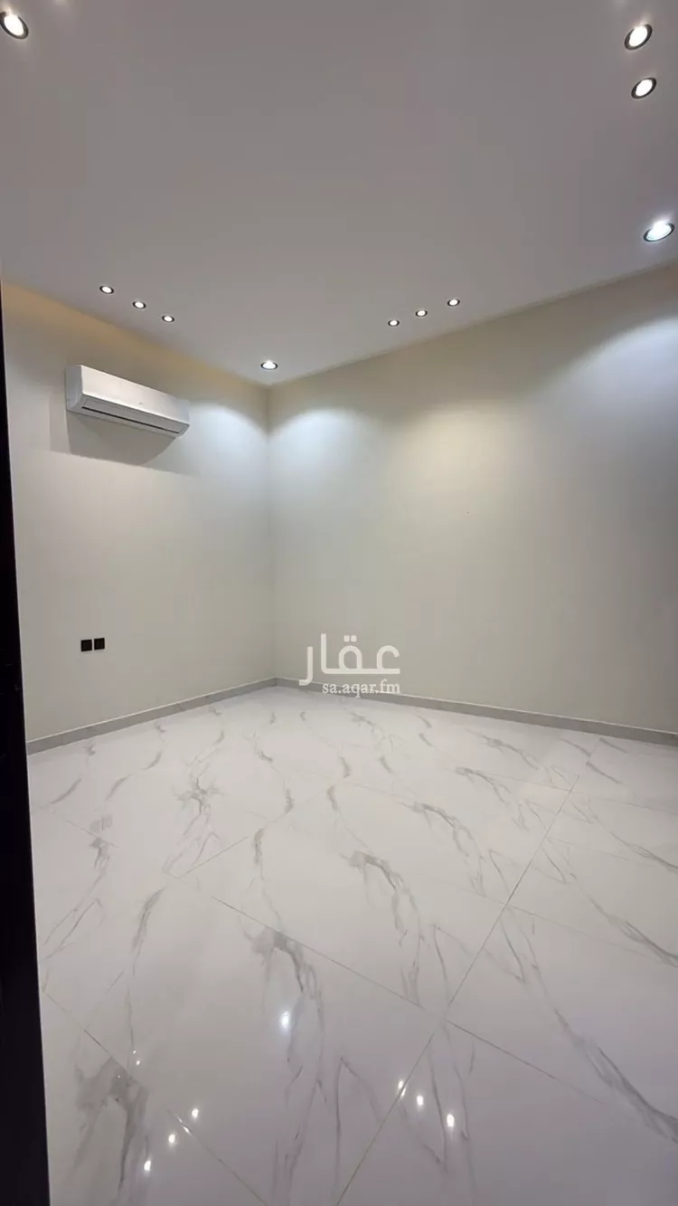 Floor for Rent in Riyadh Al Janadriyah صورة 5