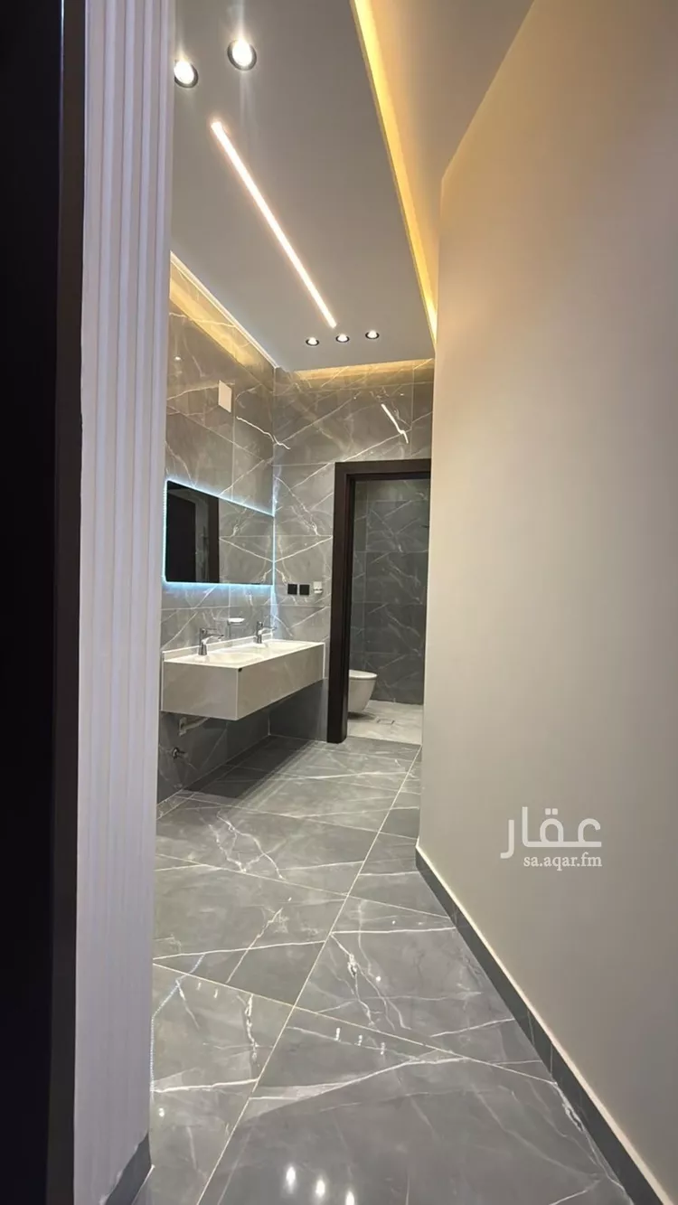 Floor for Rent in Riyadh Al Janadriyah صورة 3