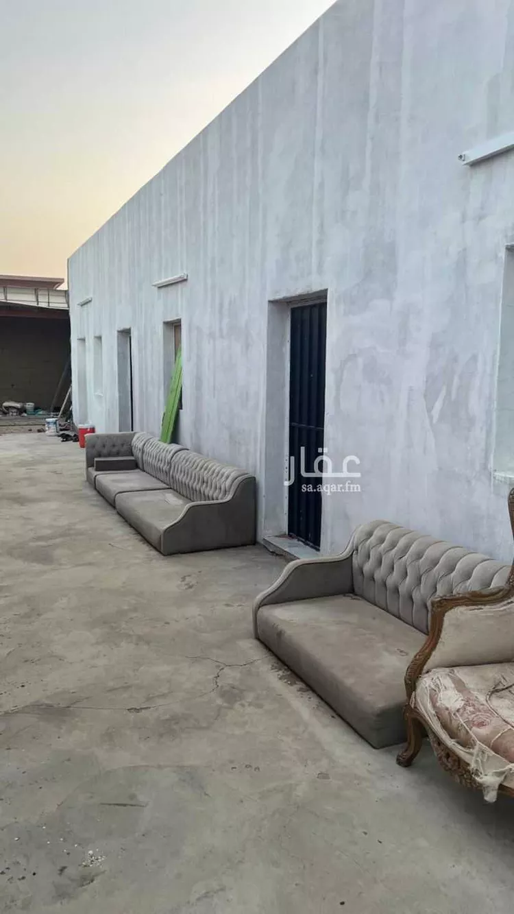 مجمع للبيع في شارع ابن الشطوي, حي الطلعة1, مدينة خليص, منطقة مكة المكرمة صورة 4