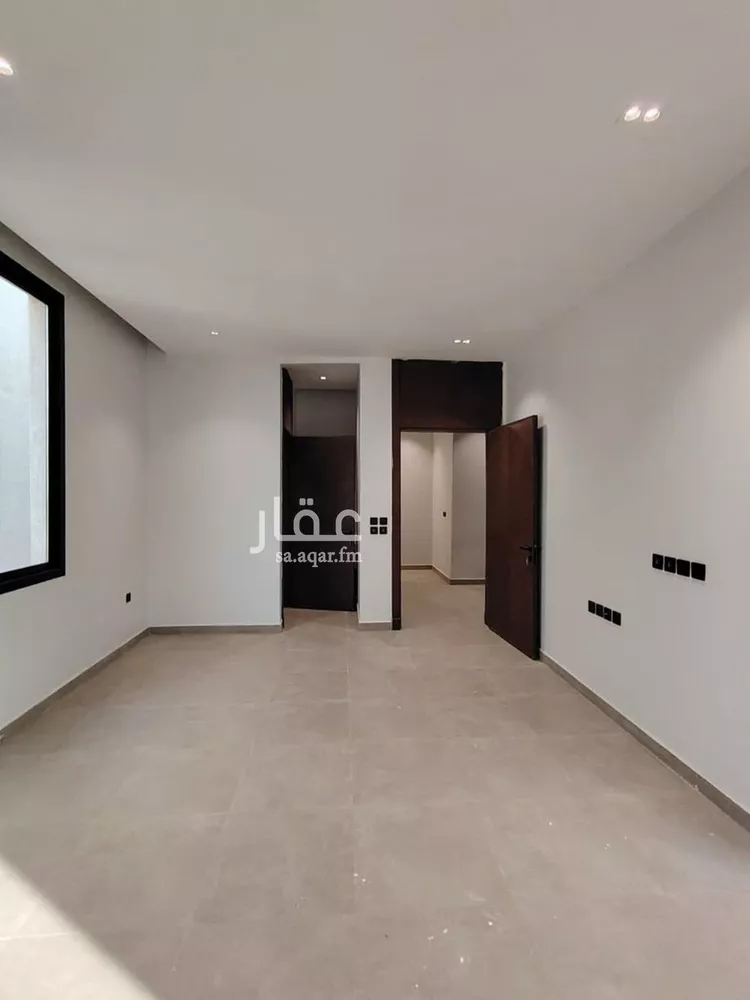 دور للبيع في شارع رقم 245, حي المونسية, مدينة الرياض, منطقة الرياض صورة 5